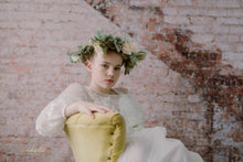 White beaded lace maternity dress sz small