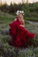 BEAUTIFUL RUFFLED RED COUTURE GOWN